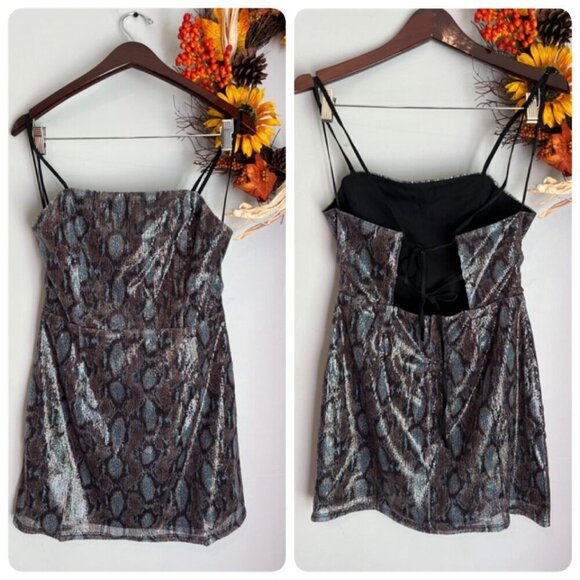 J.O.A Just One Answer Snakeskin Mini Dress Large Black Blue - Picture 1 of 10